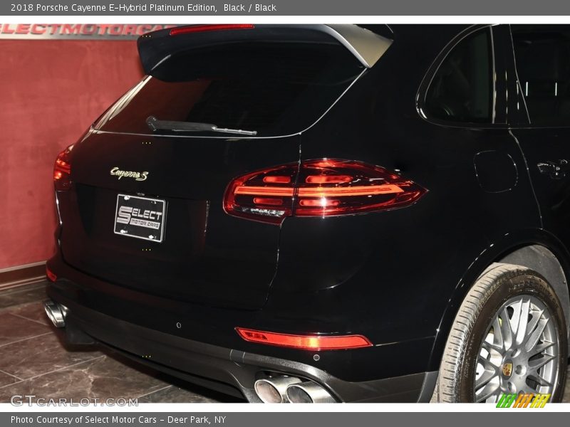 Black / Black 2018 Porsche Cayenne E-Hybrid Platinum Edition