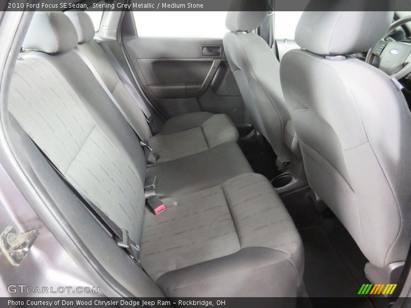 Sterling Grey Metallic / Medium Stone 2010 Ford Focus SE Sedan