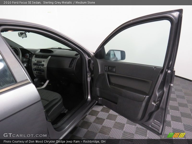 Sterling Grey Metallic / Medium Stone 2010 Ford Focus SE Sedan