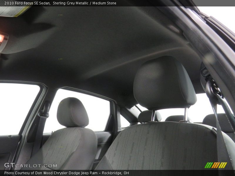 Sterling Grey Metallic / Medium Stone 2010 Ford Focus SE Sedan