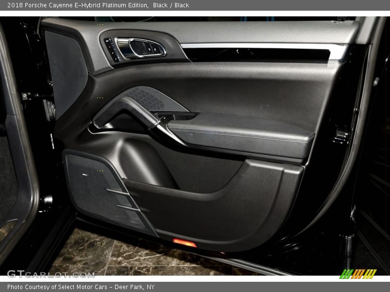 Black / Black 2018 Porsche Cayenne E-Hybrid Platinum Edition