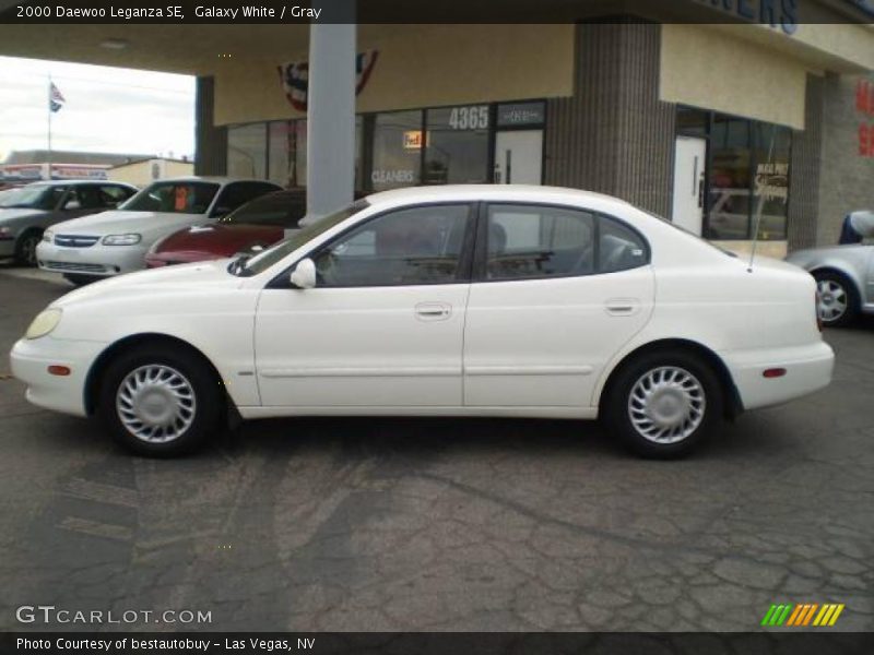 Galaxy White / Gray 2000 Daewoo Leganza SE