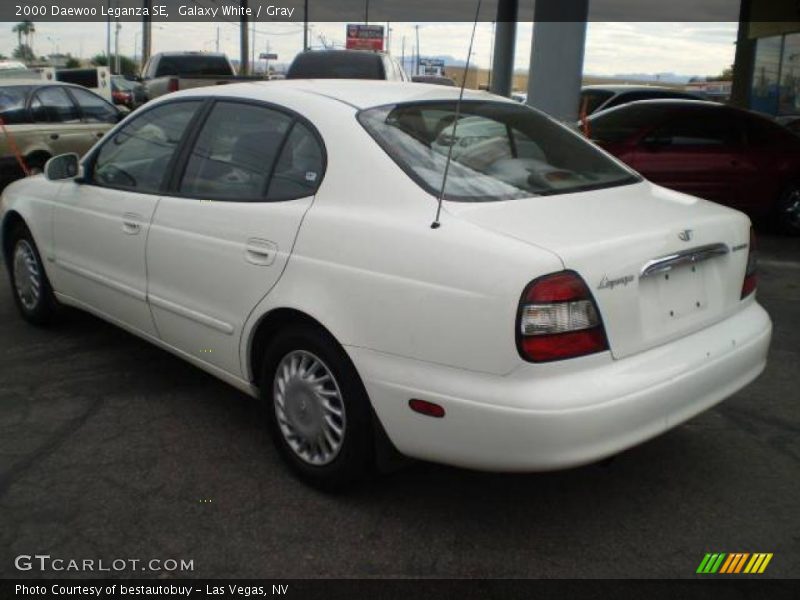 Galaxy White / Gray 2000 Daewoo Leganza SE