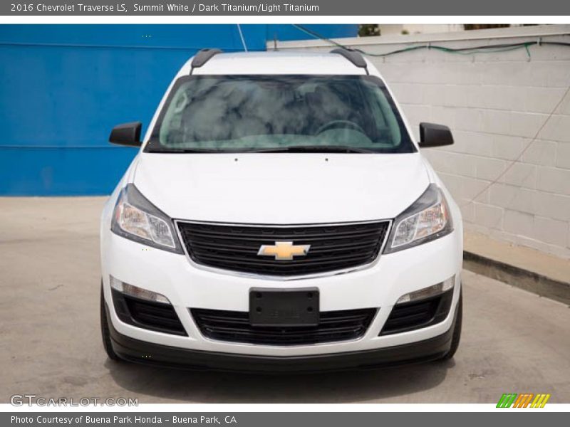 Summit White / Dark Titanium/Light Titanium 2016 Chevrolet Traverse LS