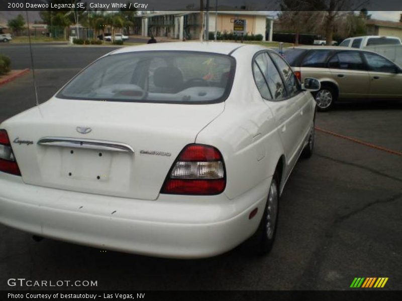 Galaxy White / Gray 2000 Daewoo Leganza SE