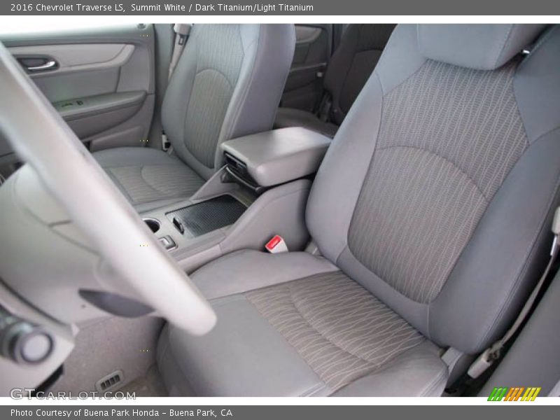 Summit White / Dark Titanium/Light Titanium 2016 Chevrolet Traverse LS