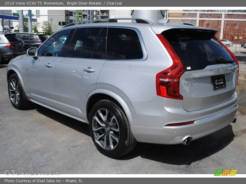 Bright Silver Metallic / Charcoal 2019 Volvo XC90 T5 Momentum