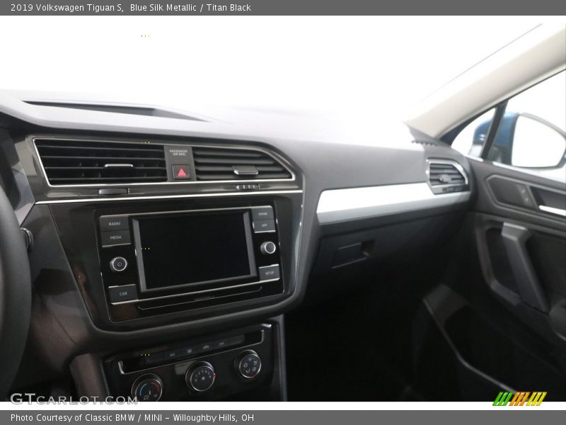 Blue Silk Metallic / Titan Black 2019 Volkswagen Tiguan S