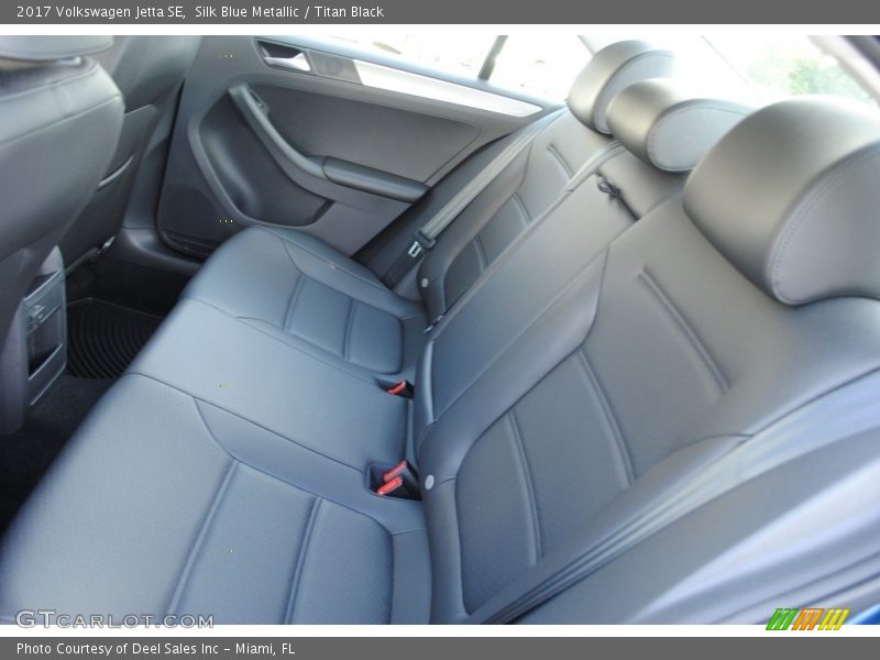 Silk Blue Metallic / Titan Black 2017 Volkswagen Jetta SE
