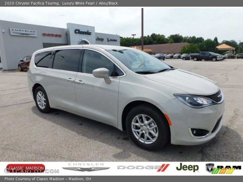 Luxury White Pearl / Alloy/Black 2020 Chrysler Pacifica Touring