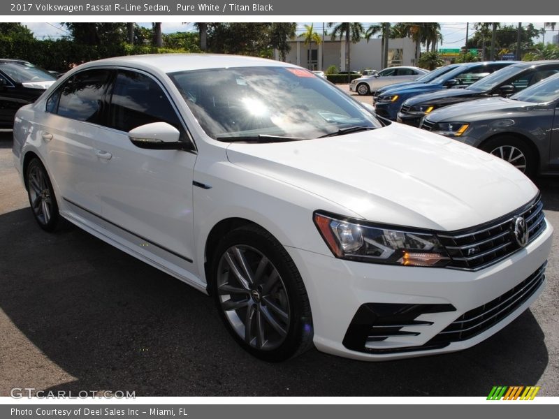 Pure White / Titan Black 2017 Volkswagen Passat R-Line Sedan