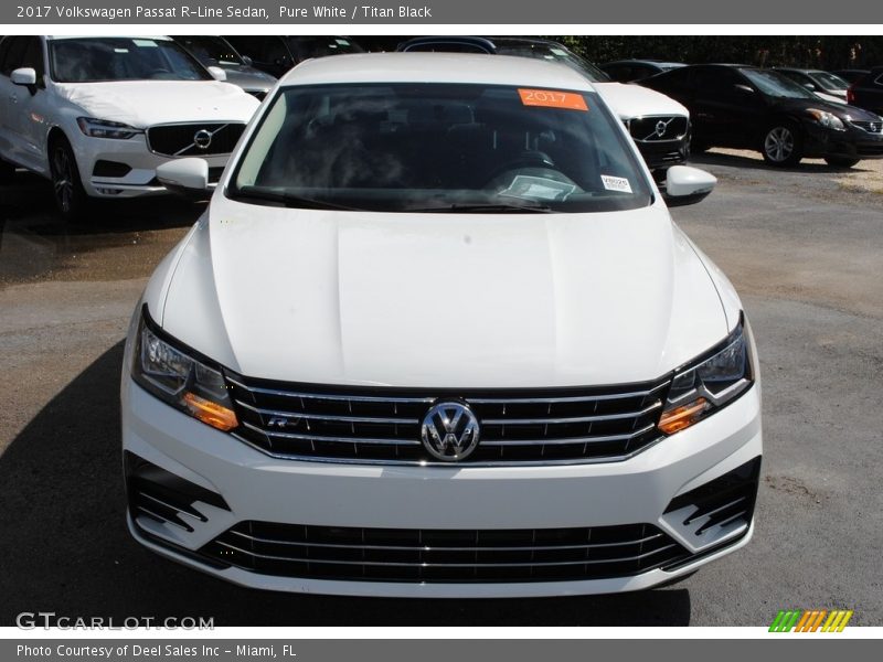 Pure White / Titan Black 2017 Volkswagen Passat R-Line Sedan
