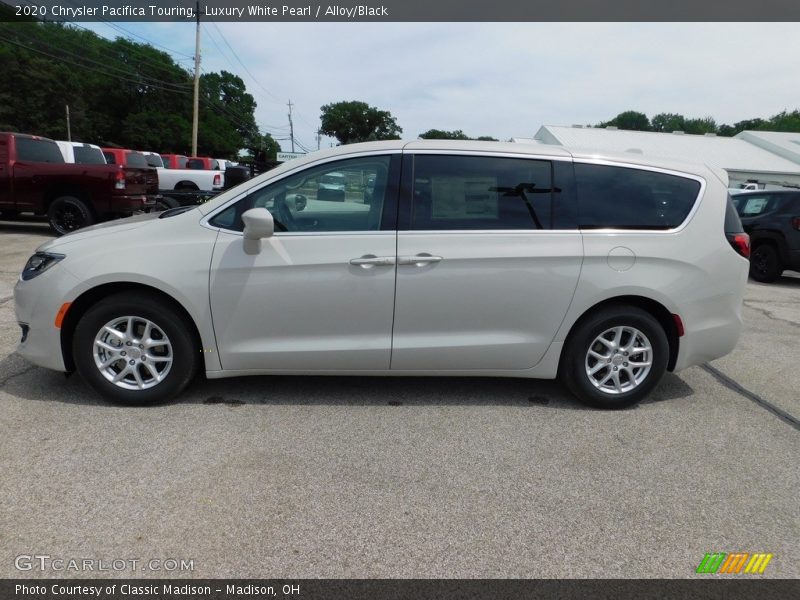 Luxury White Pearl / Alloy/Black 2020 Chrysler Pacifica Touring