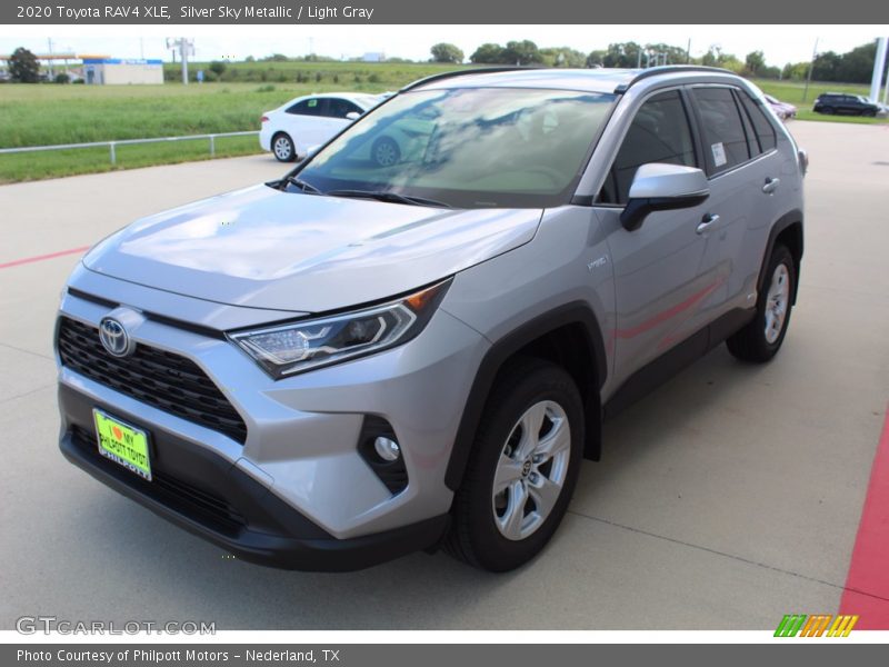 Silver Sky Metallic / Light Gray 2020 Toyota RAV4 XLE