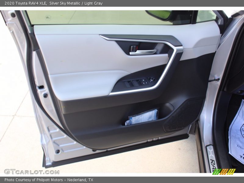 Silver Sky Metallic / Light Gray 2020 Toyota RAV4 XLE