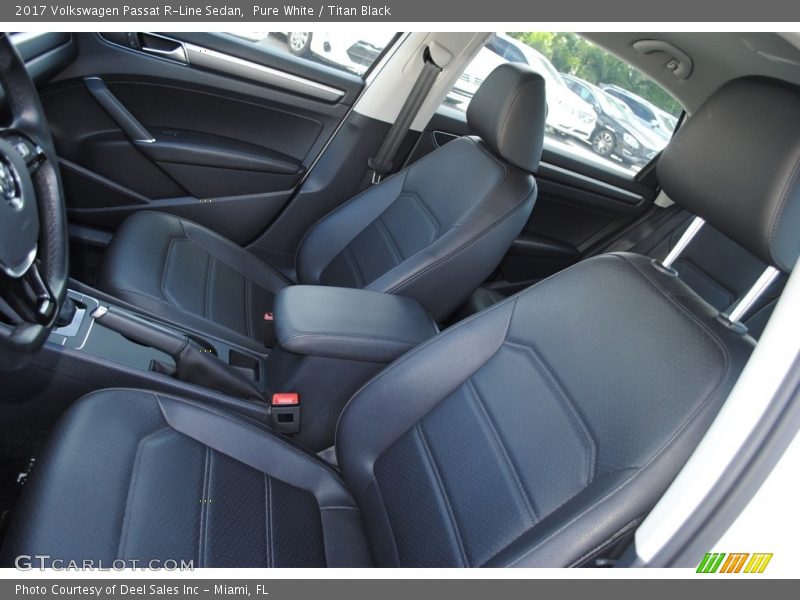 Pure White / Titan Black 2017 Volkswagen Passat R-Line Sedan