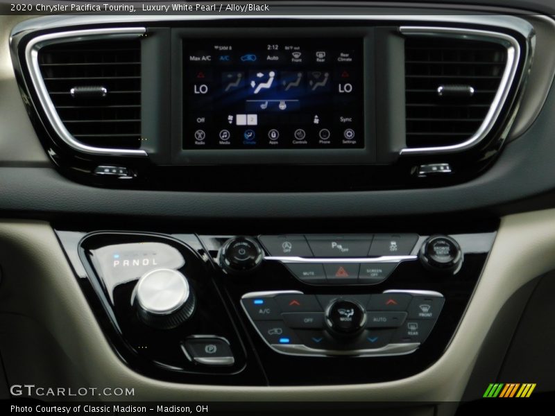 Luxury White Pearl / Alloy/Black 2020 Chrysler Pacifica Touring