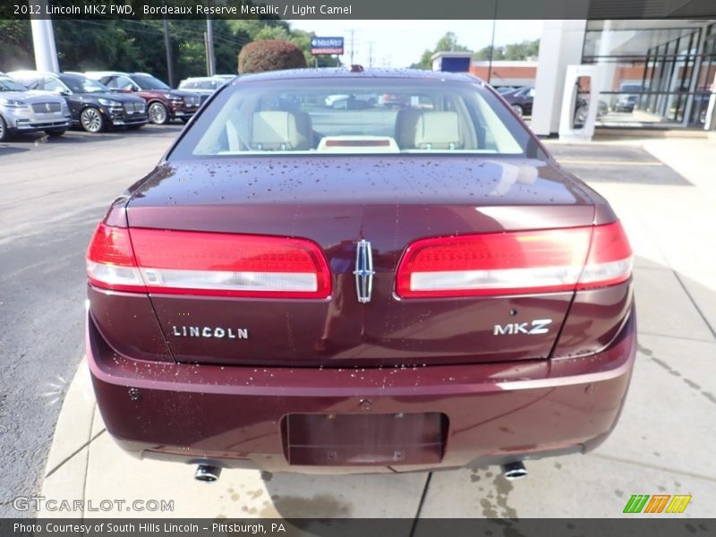 Bordeaux Reserve Metallic / Light Camel 2012 Lincoln MKZ FWD