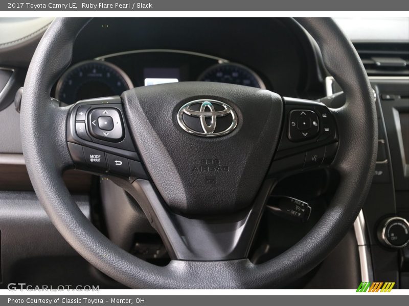 Ruby Flare Pearl / Black 2017 Toyota Camry LE