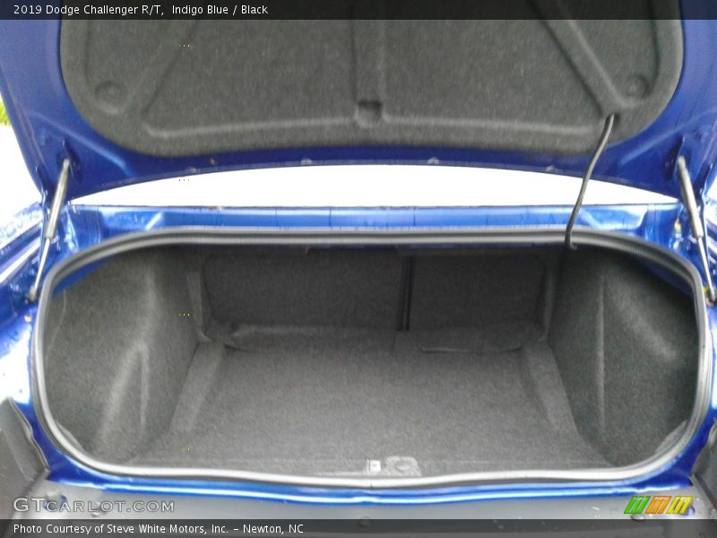  2019 Challenger R/T Trunk