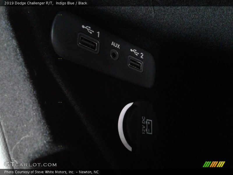 Indigo Blue / Black 2019 Dodge Challenger R/T