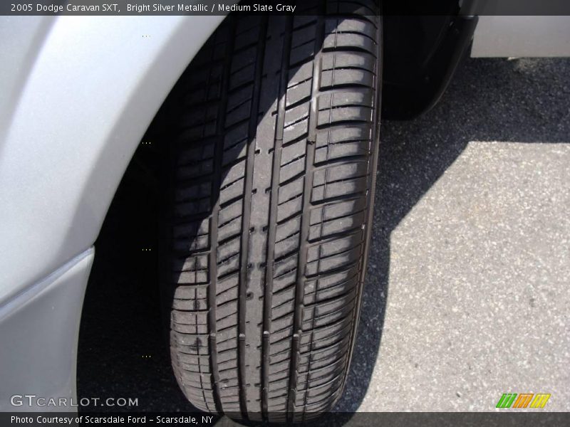Bright Silver Metallic / Medium Slate Gray 2005 Dodge Caravan SXT