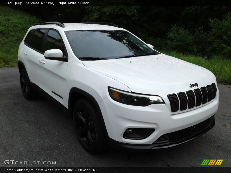 Bright White / Black 2020 Jeep Cherokee Altitude