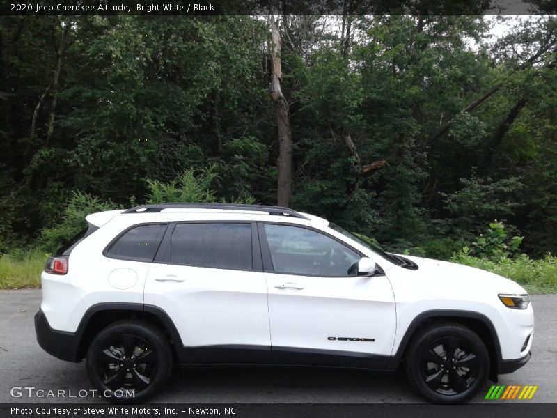  2020 Cherokee Altitude Bright White