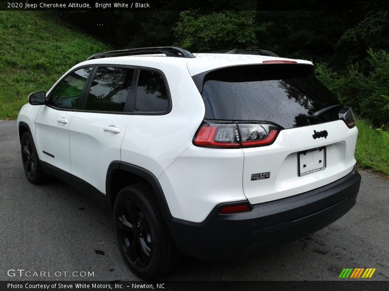 Bright White / Black 2020 Jeep Cherokee Altitude