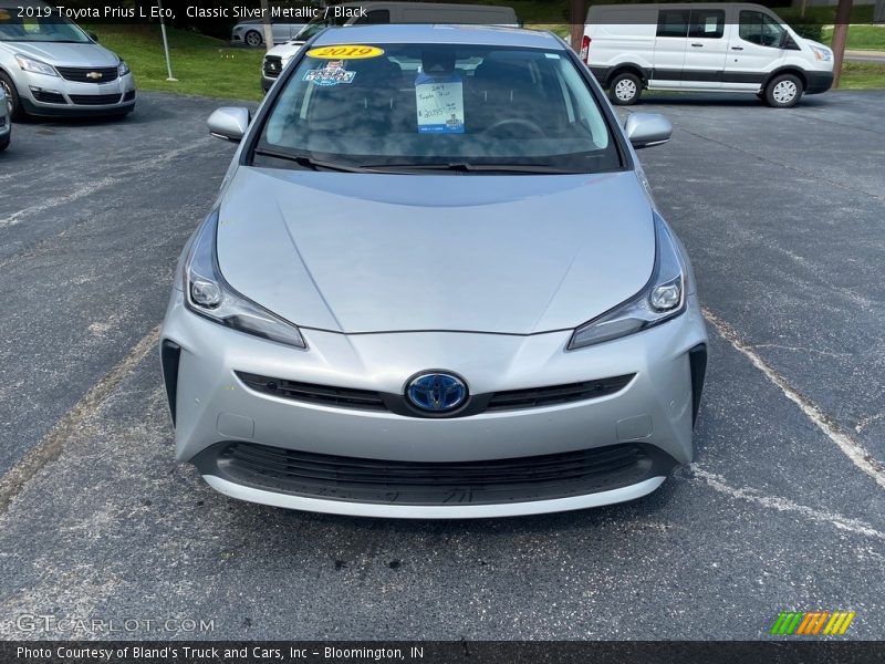 Classic Silver Metallic / Black 2019 Toyota Prius L Eco