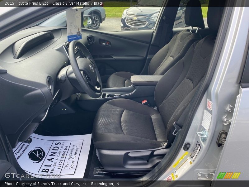 Classic Silver Metallic / Black 2019 Toyota Prius L Eco