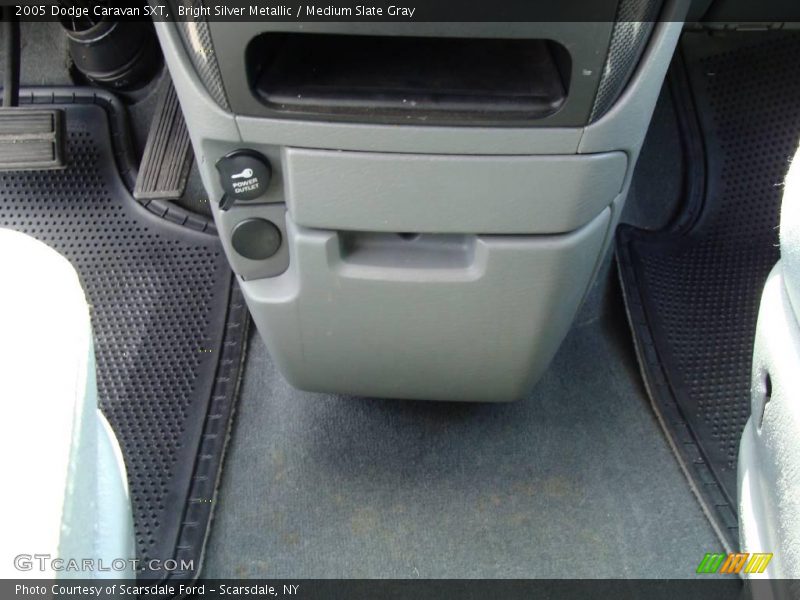 Bright Silver Metallic / Medium Slate Gray 2005 Dodge Caravan SXT