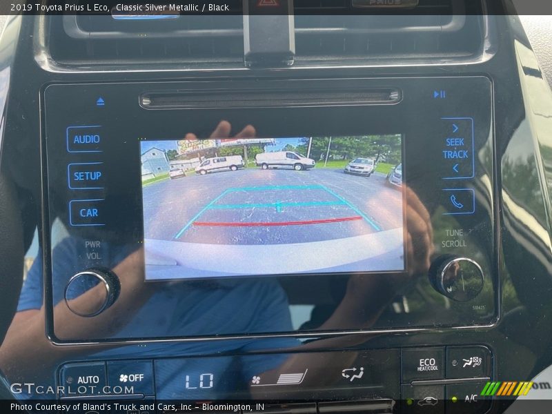 Classic Silver Metallic / Black 2019 Toyota Prius L Eco