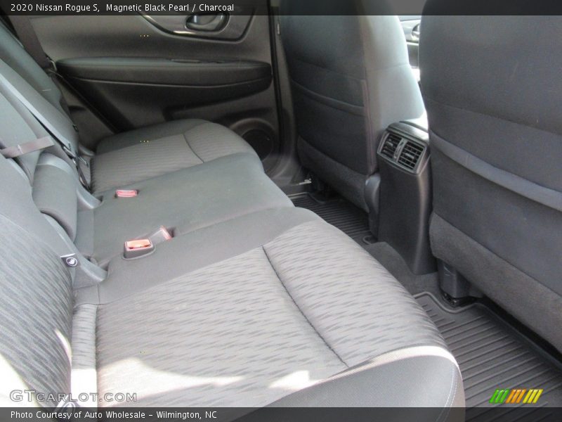 Magnetic Black Pearl / Charcoal 2020 Nissan Rogue S