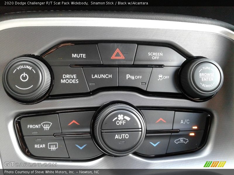 Controls of 2020 Challenger R/T Scat Pack Widebody