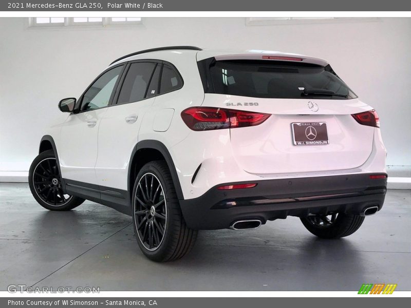 Polar White / Black 2021 Mercedes-Benz GLA 250