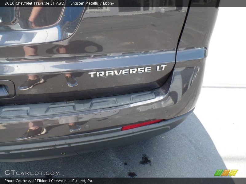 Tungsten Metallic / Ebony 2016 Chevrolet Traverse LT AWD
