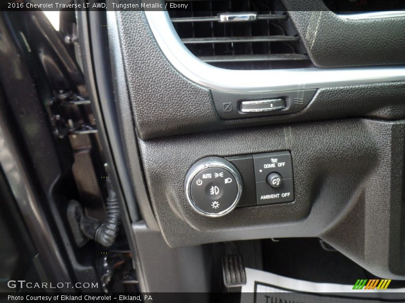 Tungsten Metallic / Ebony 2016 Chevrolet Traverse LT AWD