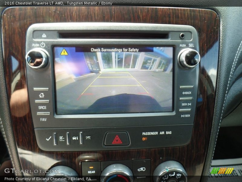 Tungsten Metallic / Ebony 2016 Chevrolet Traverse LT AWD