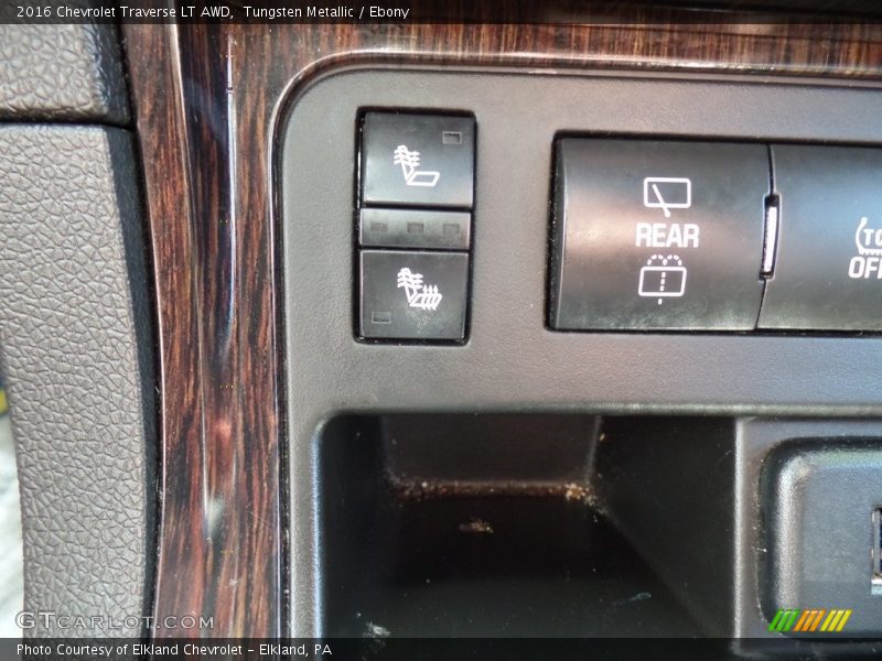 Tungsten Metallic / Ebony 2016 Chevrolet Traverse LT AWD