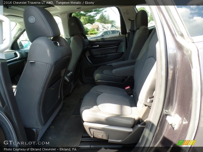 Tungsten Metallic / Ebony 2016 Chevrolet Traverse LT AWD