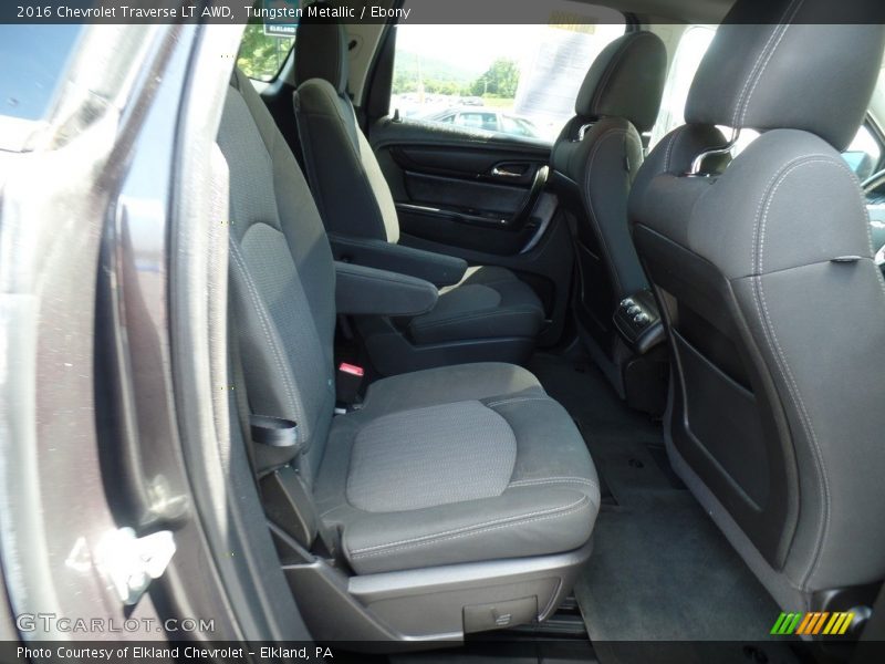Tungsten Metallic / Ebony 2016 Chevrolet Traverse LT AWD