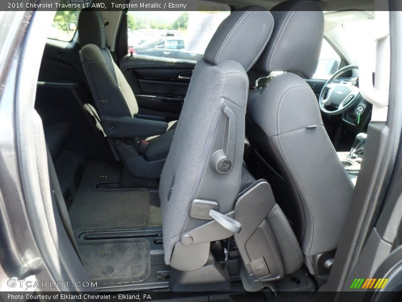 Tungsten Metallic / Ebony 2016 Chevrolet Traverse LT AWD