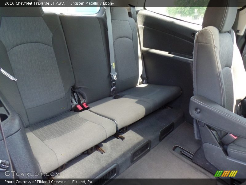 Tungsten Metallic / Ebony 2016 Chevrolet Traverse LT AWD