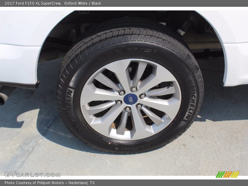 Oxford White / Black 2017 Ford F150 XL SuperCrew