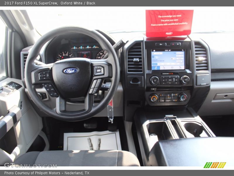 Oxford White / Black 2017 Ford F150 XL SuperCrew