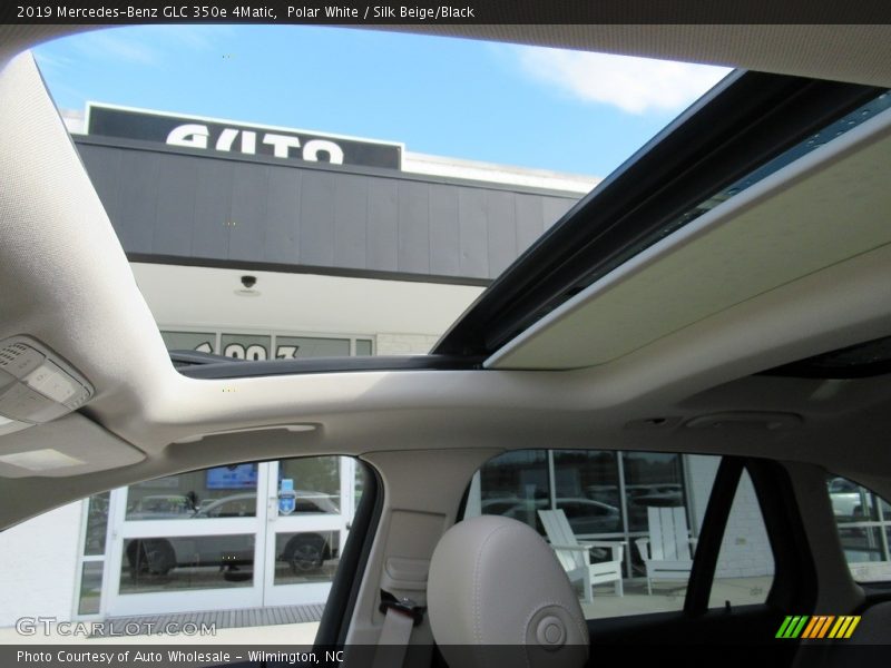 Polar White / Silk Beige/Black 2019 Mercedes-Benz GLC 350e 4Matic