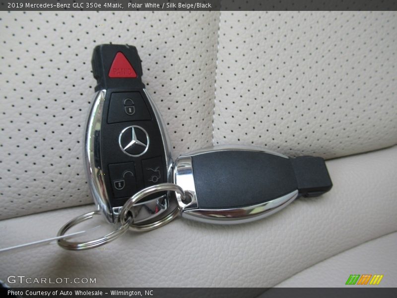 Polar White / Silk Beige/Black 2019 Mercedes-Benz GLC 350e 4Matic