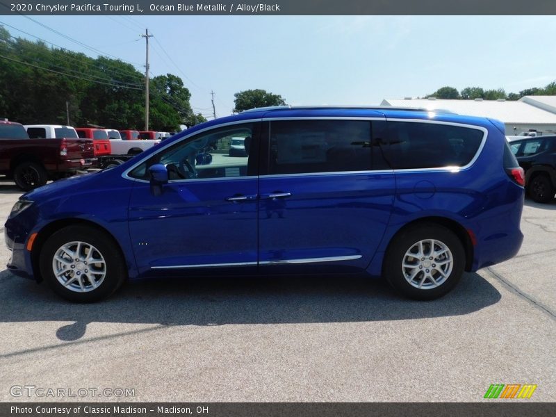 Ocean Blue Metallic / Alloy/Black 2020 Chrysler Pacifica Touring L
