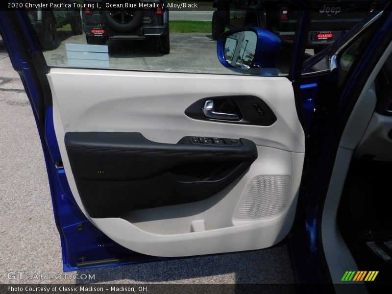 Ocean Blue Metallic / Alloy/Black 2020 Chrysler Pacifica Touring L